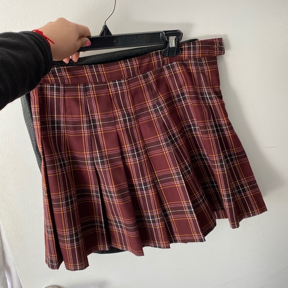 Burgundy Tennis Skirt 🌸 - Picture 1 of 1